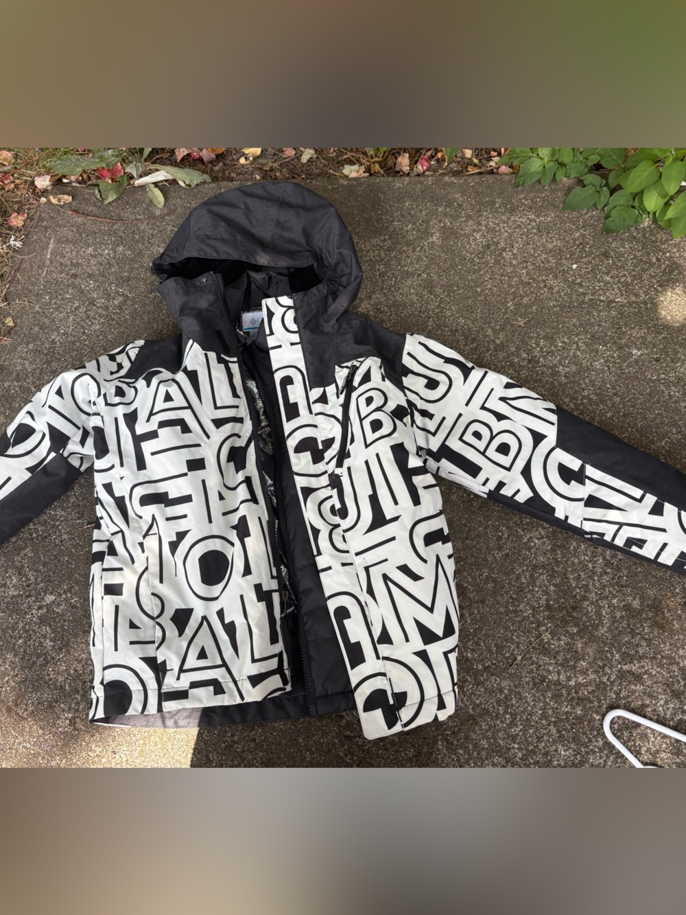 Columbia Black & White Graphic Hooded Kids Puffer Jacket